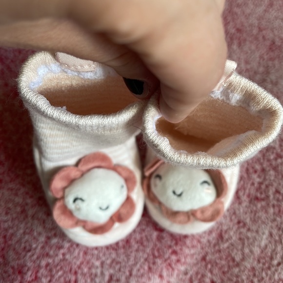 Baby slippers - Picture 3 of 3